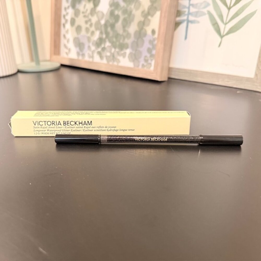 Victoria Beckham eyeliner